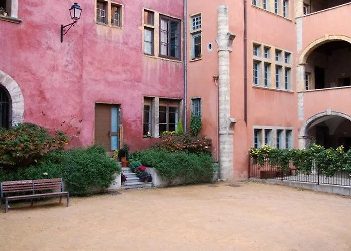 Maison d'hôtes: Coeur Vieux Lyon, 60 M2 lumineux tout confort